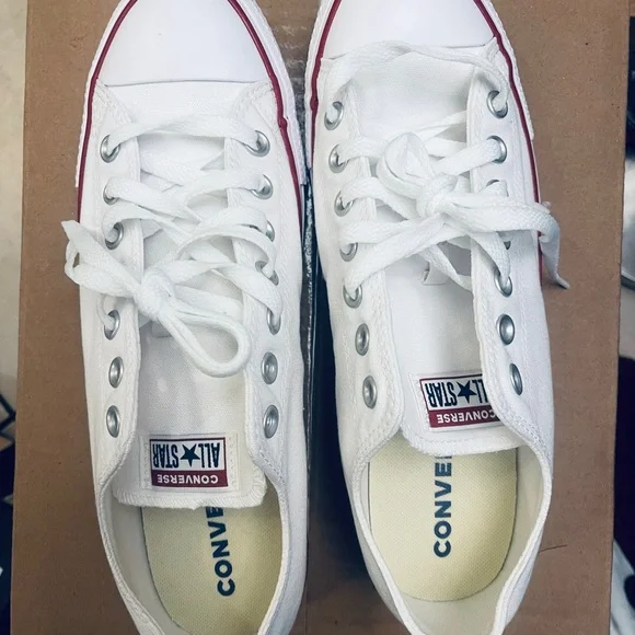 NWB Converse Chuck Taylor ALL STARS Low GS-Optic White Sneakers